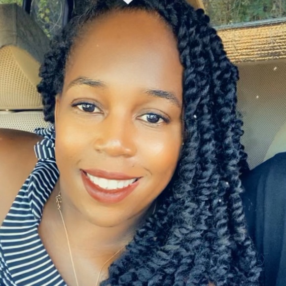 🌺Meet your Posher, Finchy of Finchy Designs 🌺 - Picture 4 of 5